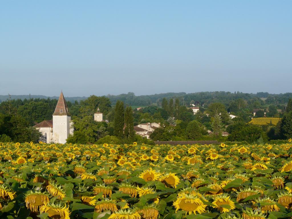 Вілла Les Hirondelles Fources Екстер'єр фото